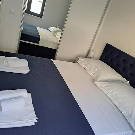 Blue Diamond Apartment Makarska