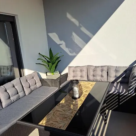 Blue Diamond Apartment Makarska